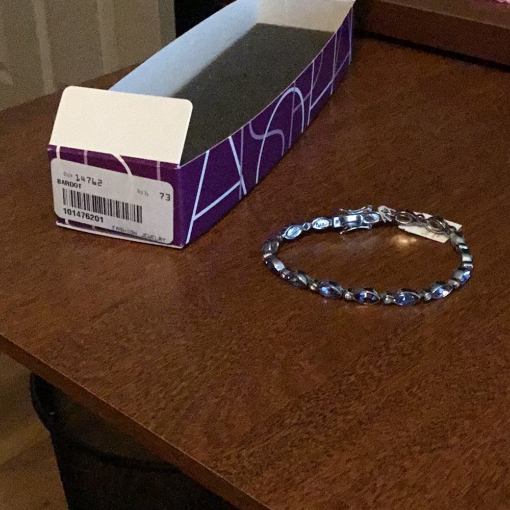 Lia Sophia Bardot Bracelet